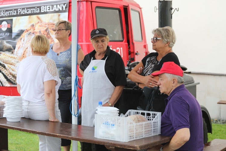 26. pielgrzymka z Hałcnowa na Jasną Górę - w Bielanach - 2017