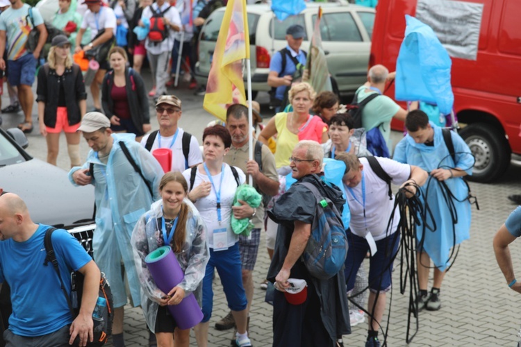 26. pielgrzymka z Hałcnowa na Jasną Górę - w Rajsku - 2017