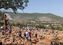 Podbrdo. Modlitwa przy 45 stopniach w cieniu!