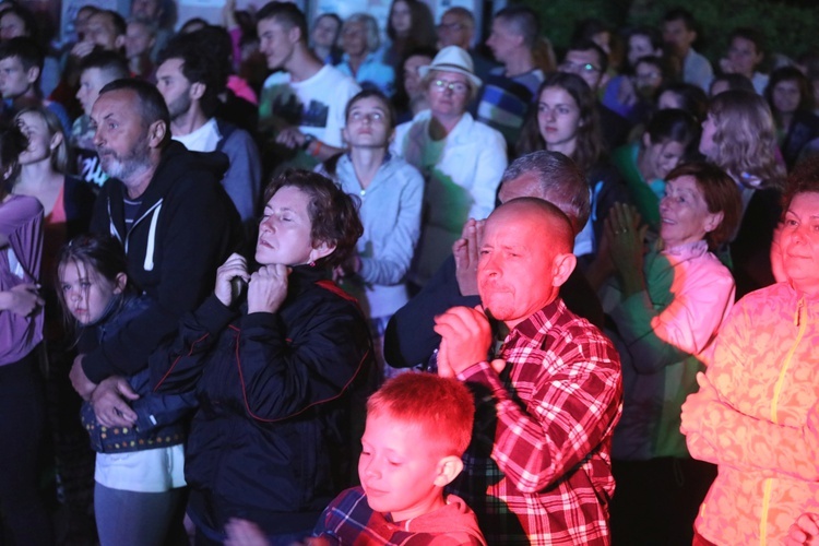 Gospel z Łękawicy dla pielgrzymów - w Trzebini Sierszy