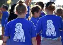 Na koszulkach pielgrzymkowych w tym roku gościła Matka Najświętsza