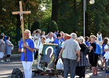 Wejście XIV Pieszej Pielgrzymki Diecezji Świdnickiej na Jasną Górę