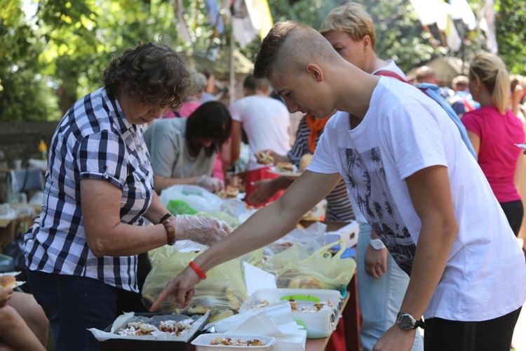 34. pielgrzymka z Oświęcimia na Jasną Górę - w Gołonogu - 2017