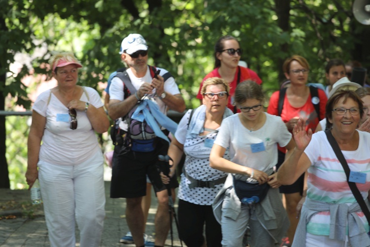 34. pielgrzymka z Oświęcimia na Jasną Górę - w Gołonogu - 2017