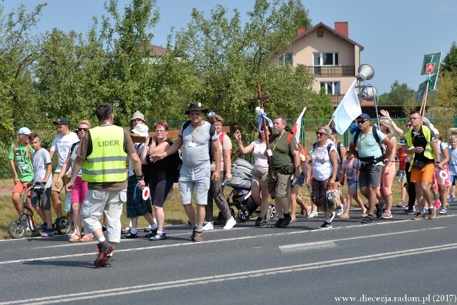 Kolumna opoczyńska w drodze na Jasną Górę