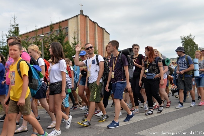 Kolumna opoczyńska w drodze na Jasną Górę