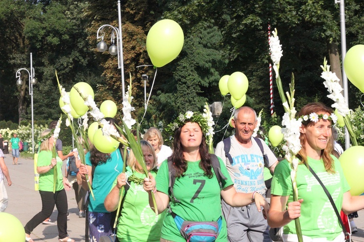 Wejście Pieszej Pielgrzymki Wrocławskiej na Jasną Górę cz. 3