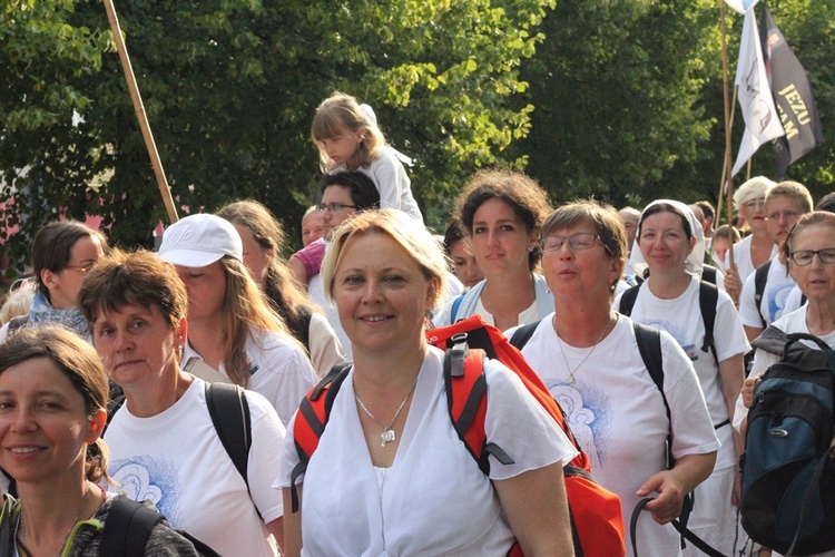 Wejście Pieszej Pielgrzymki Wrocławskiej na Jasną Górę cz. 2