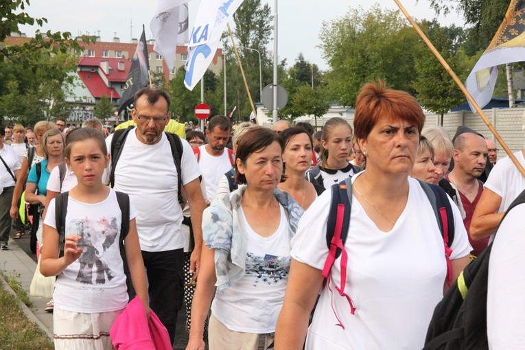 Wejście Pieszej Pielgrzymki Wrocławskiej na Jasną Górę cz. 2