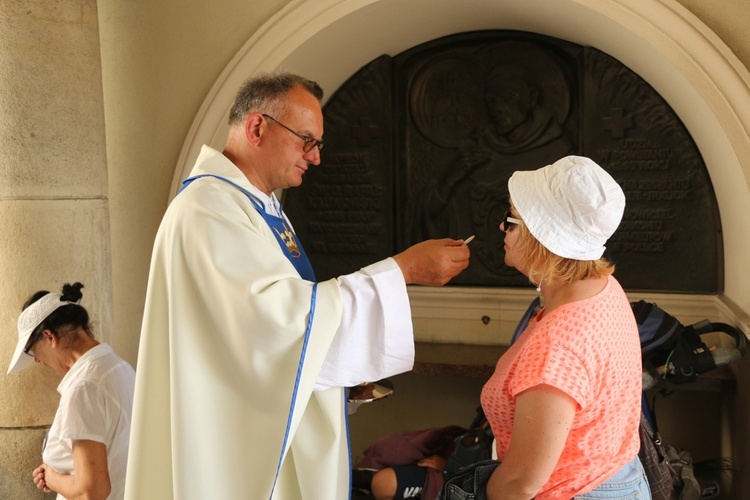 Wejście Pieszej Pielgrzymki Wrocławskiej na Jasną Górę cz. 4