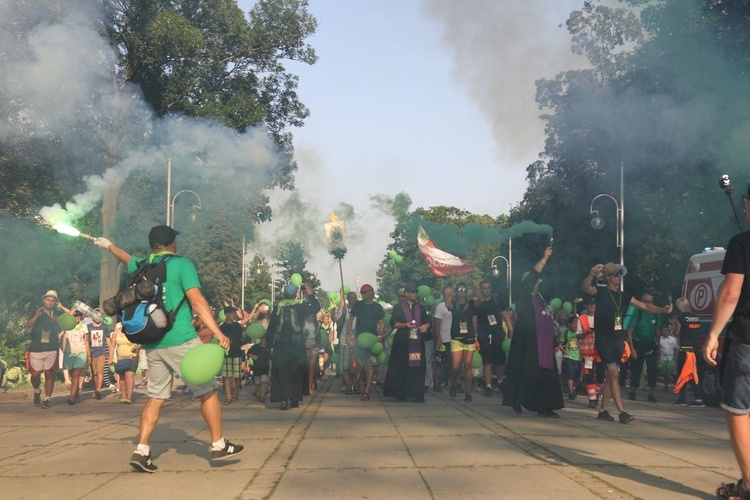 Piesza Pielgrzymka Krakowska wchodzi na Jasną Górę