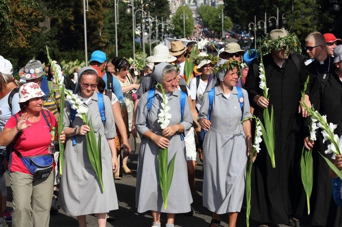 Piesza Pielgrzymka Krakowska wchodzi na Jasną Górę