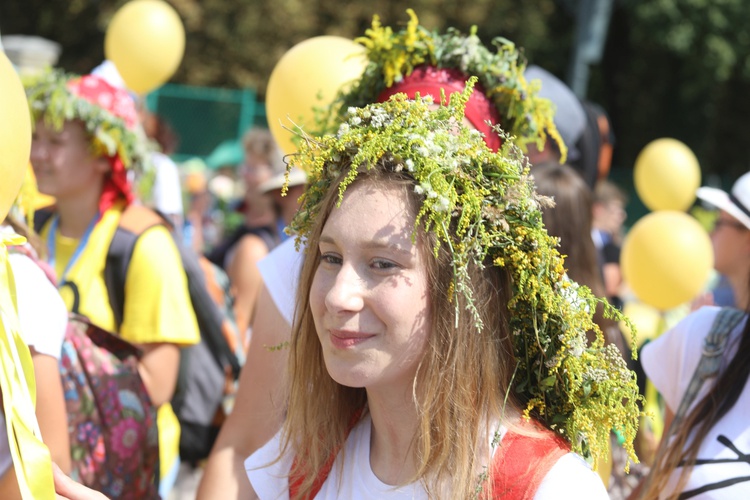 Powitanie 26. Pielgrzymki Diecezji Bielsko-Żywieckiej - grupy hałcnowskie - na Jasnej Górze - 2017