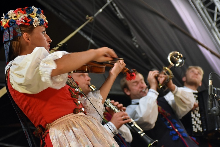 Koncert inauguracyjny 26. Międzynarodowego Festiwalu Folkloru w Strzegomiu