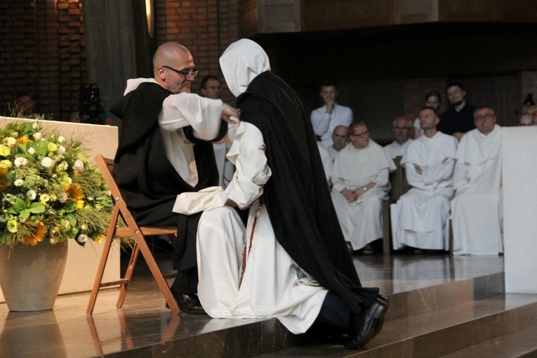 Obłóczyny u dominikanów