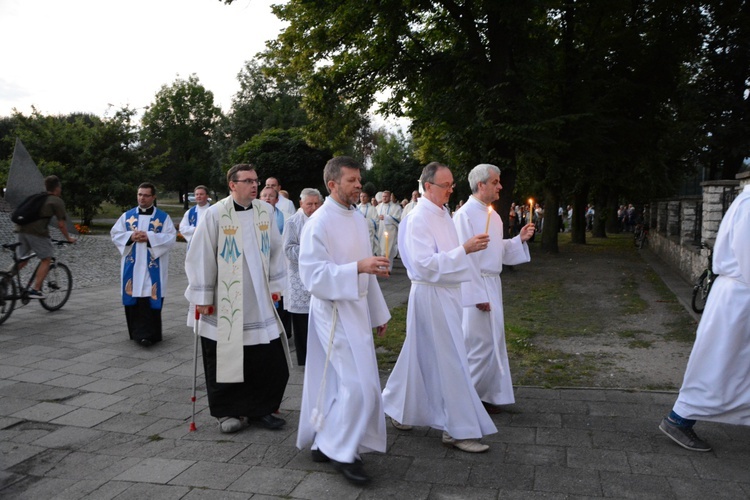 Uroczystości w sanktuarium Matki Bożej Raciborskiej - cz. 2