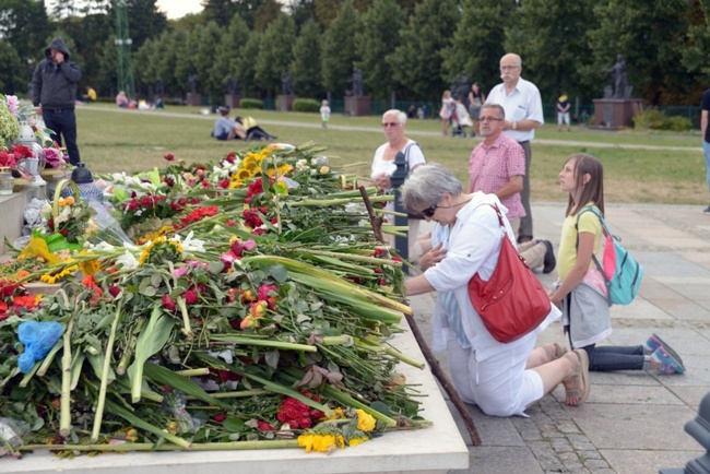 Pielgrzymka diecezji radomskiej - kolumny: opoczyńska, skarżyska i starachowicka