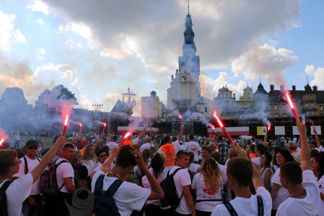 Pielgrzymka diecezji radomskiej - kolumny radomskie