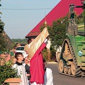 Procesja z Najświętszym Sakramentem przeszła ulicami Sławska.