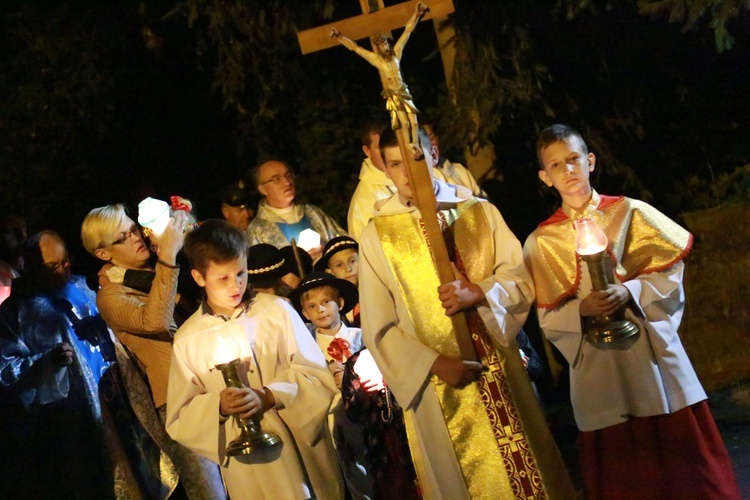 Nabożeństwo fatimskie w Pisarzowej