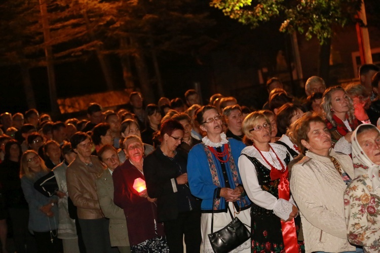 Nabożeństwo fatimskie w Pisarzowej