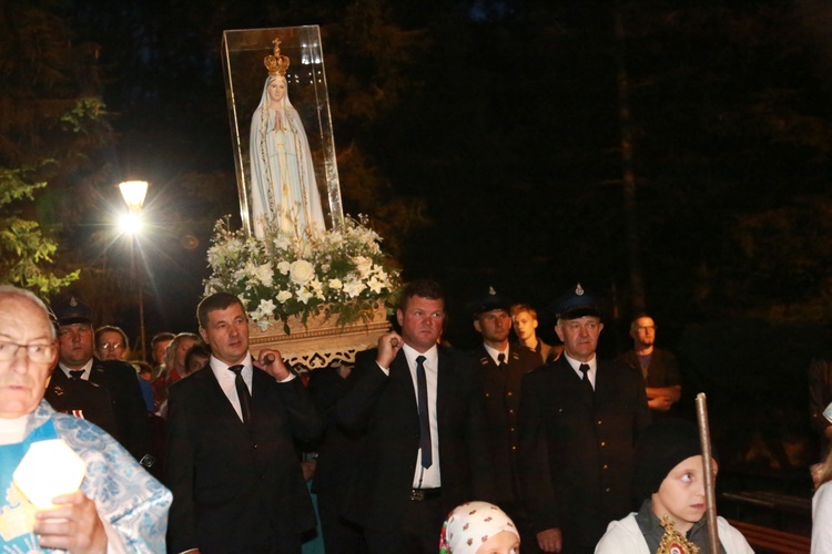 Nabożeństwo fatimskie w Pisarzowej