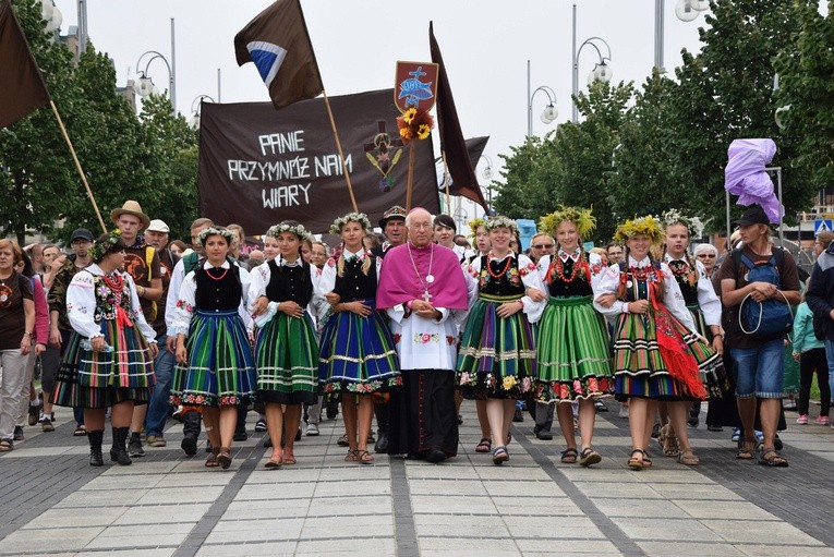 XXII ŁPPM - wejście na Jasną Górę