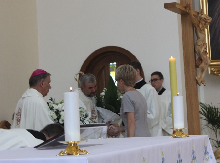 Poświęcenie nowego kościoła w Olszynie