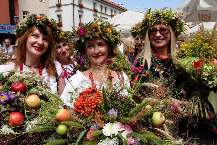 Cudowna moc bukietów 2017