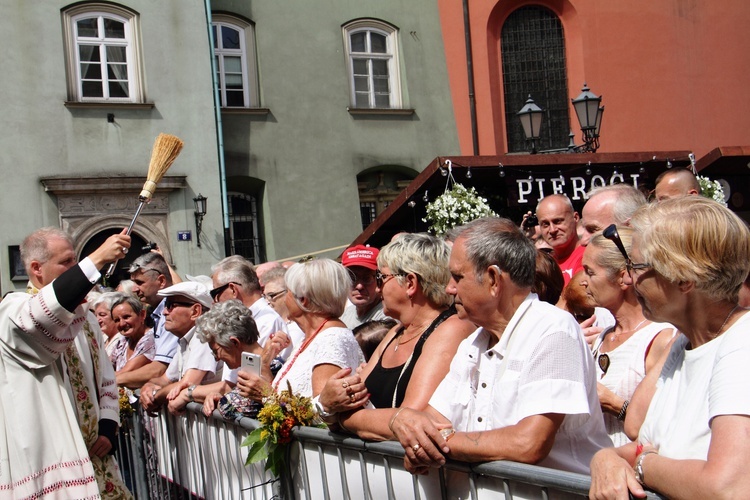 Cudowna moc bukietów 2017