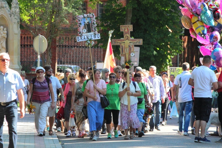 Nałożenie paliusza abp. Józefowi Górzyńskiemu