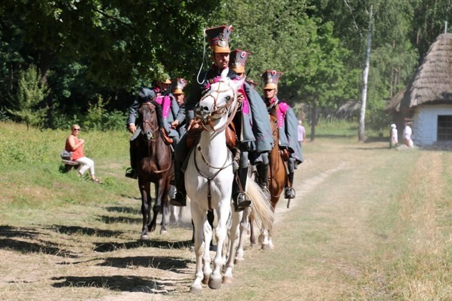 Letni kurs historii w skansenie