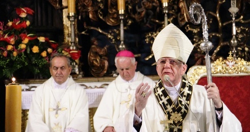 Puste groby są fundamentem naszej nadziei