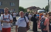 Pielgrzymi idą dziś przez cały dzień