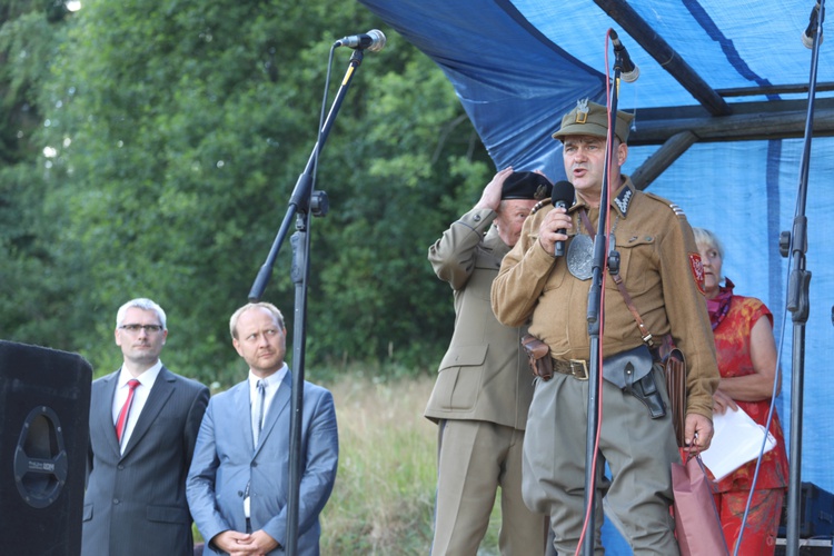 Msza św. w leśnej kaplicy na Baraniej Cisieckiej