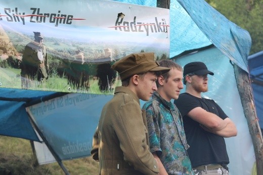 Msza św. w leśnej kaplicy na Baraniej Cisieckiej