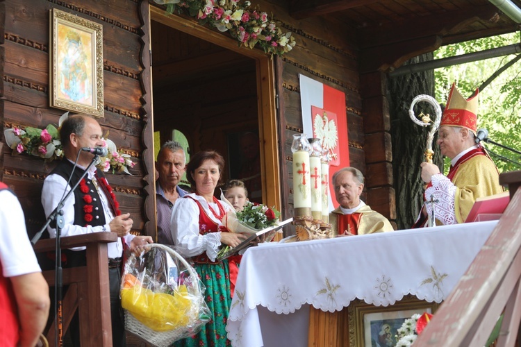 Msza św. w leśnej kaplicy na Baraniej Cisieckiej