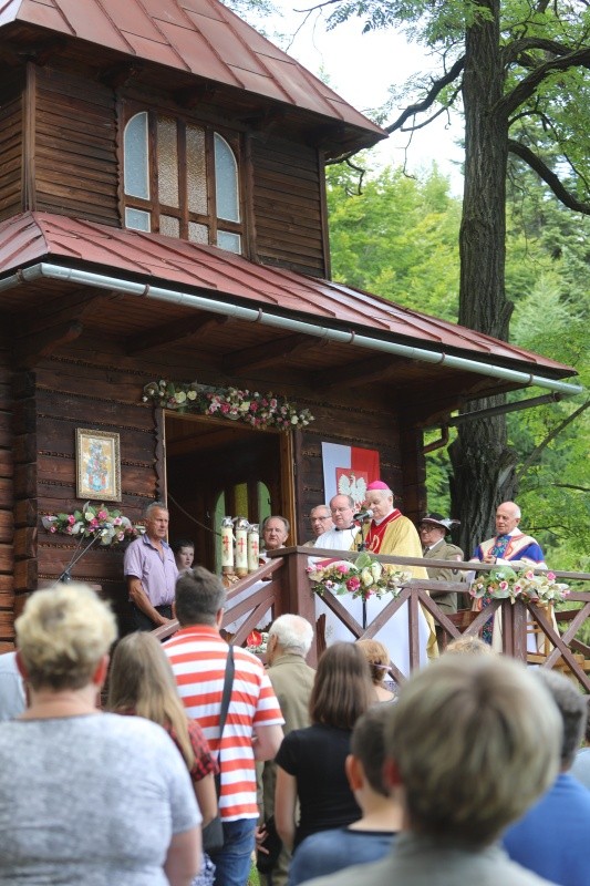 Msza św. w leśnej kaplicy na Baraniej Cisieckiej