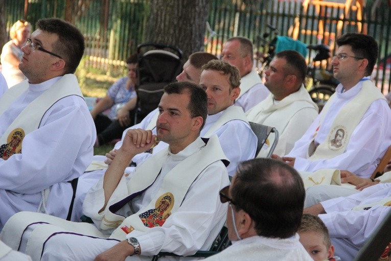 Nowe Brzesko - Msza św., cz. A