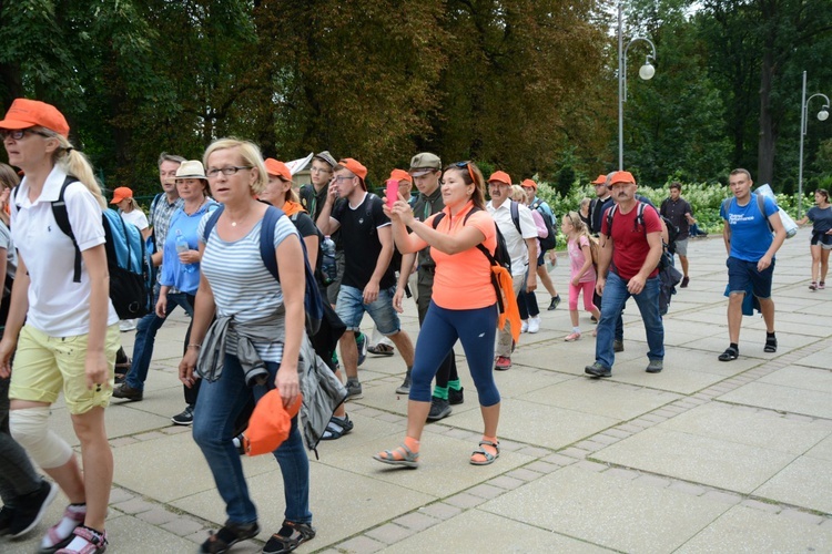 "Piątki" na ostatniej prostej