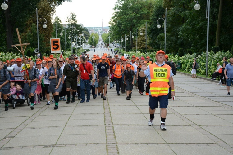 "Piątki" na ostatniej prostej