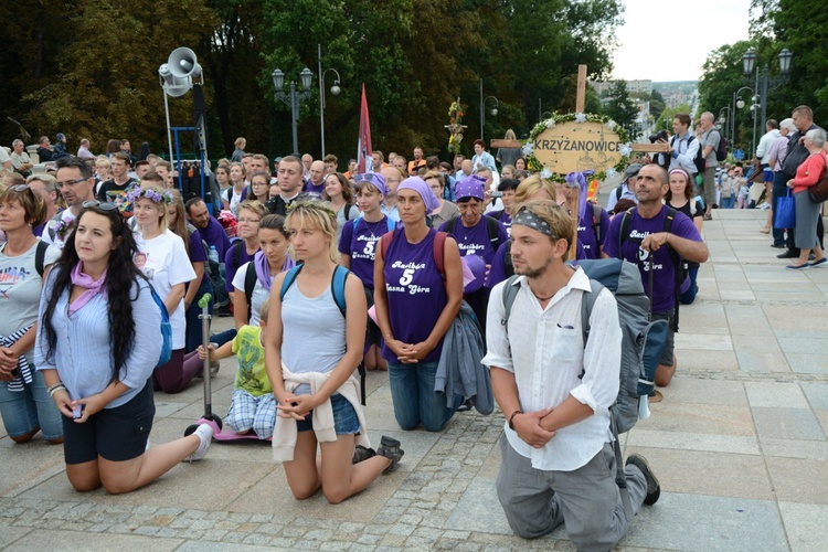 "Piątki" na ostatniej prostej