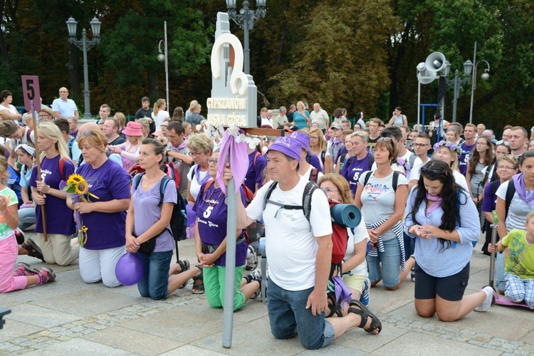 "Piątki" na ostatniej prostej