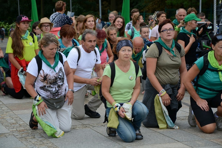 "Piątki" na ostatniej prostej