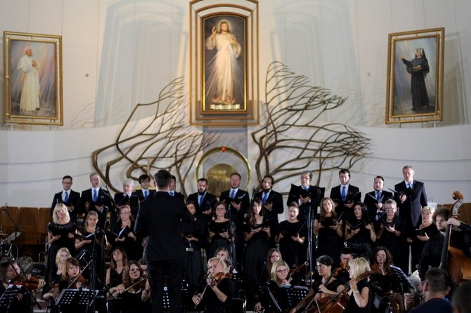 Koncert "Jezu, ufam Tobie" w sanktuarium Bożego Miłosierdzia