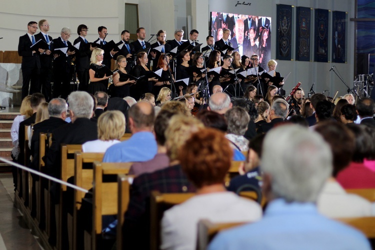 Koncert "Jezu, ufam Tobie" w sanktuarium Bożego Miłosierdzia