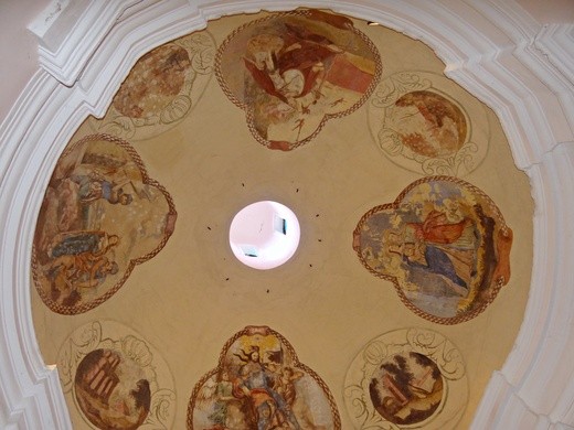 Zabytkowy kościół św. Marcina w Starych Tarnowicach
