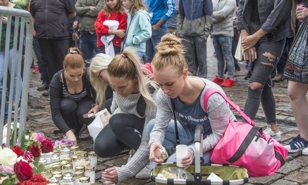 Finowie upamiętnili ofiary ataku