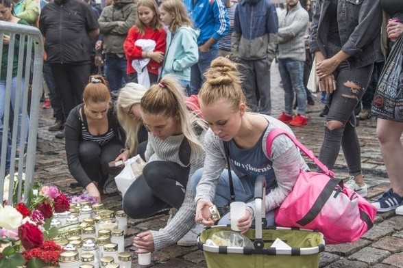 Finowie upamiętnili ofiary ataku