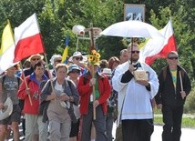 Pielgrzymka zamieniła się w procesję